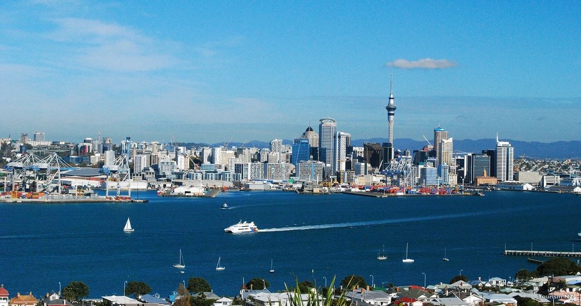 Moving to New Zealand permanently? – Import your household effects tax-free